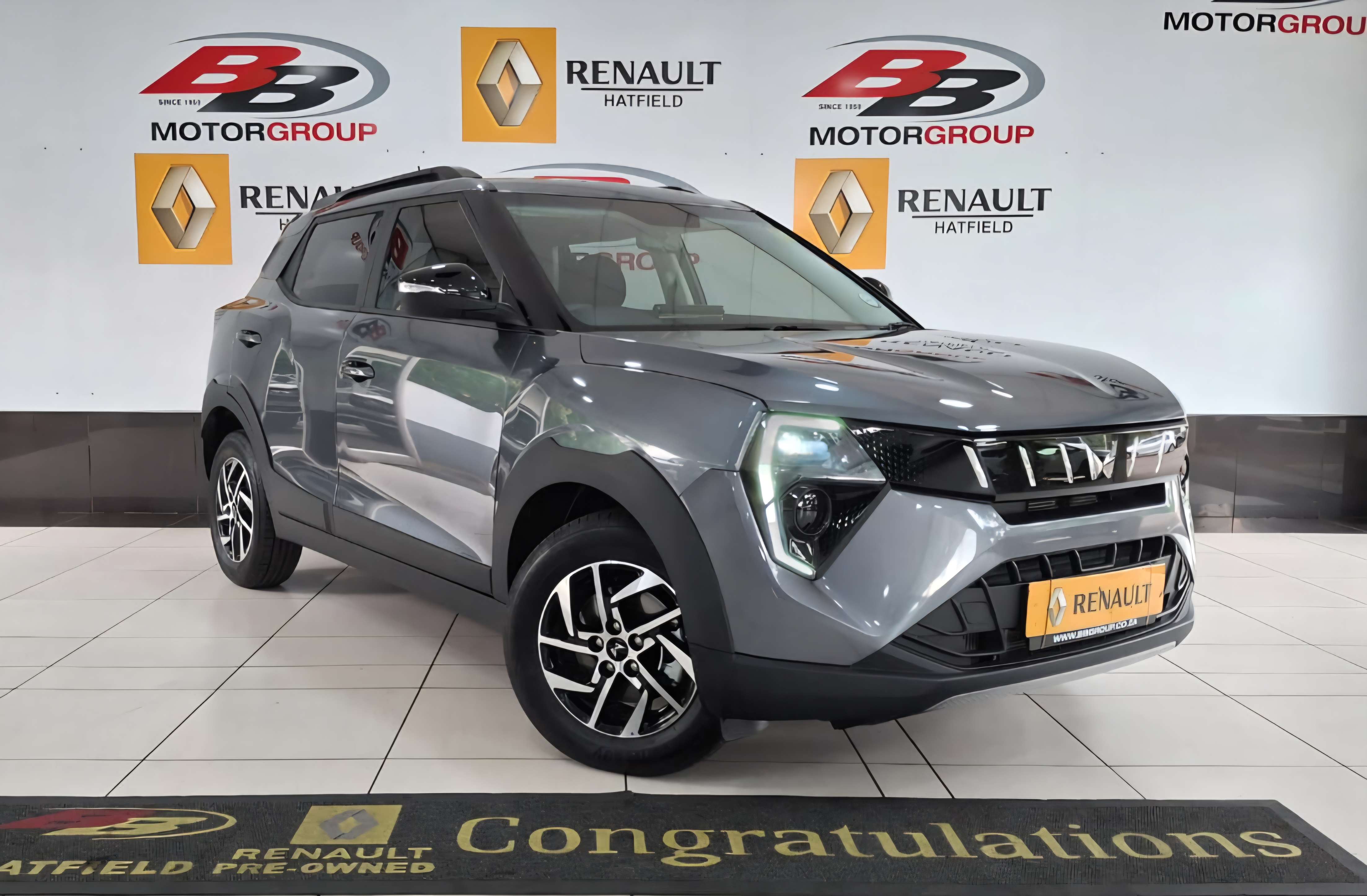 2025 Mahindra XUV 3XO 1.2T AX5 Auto Q2FyTGlzdGluZzo1Mzg1NDk R319500 ...