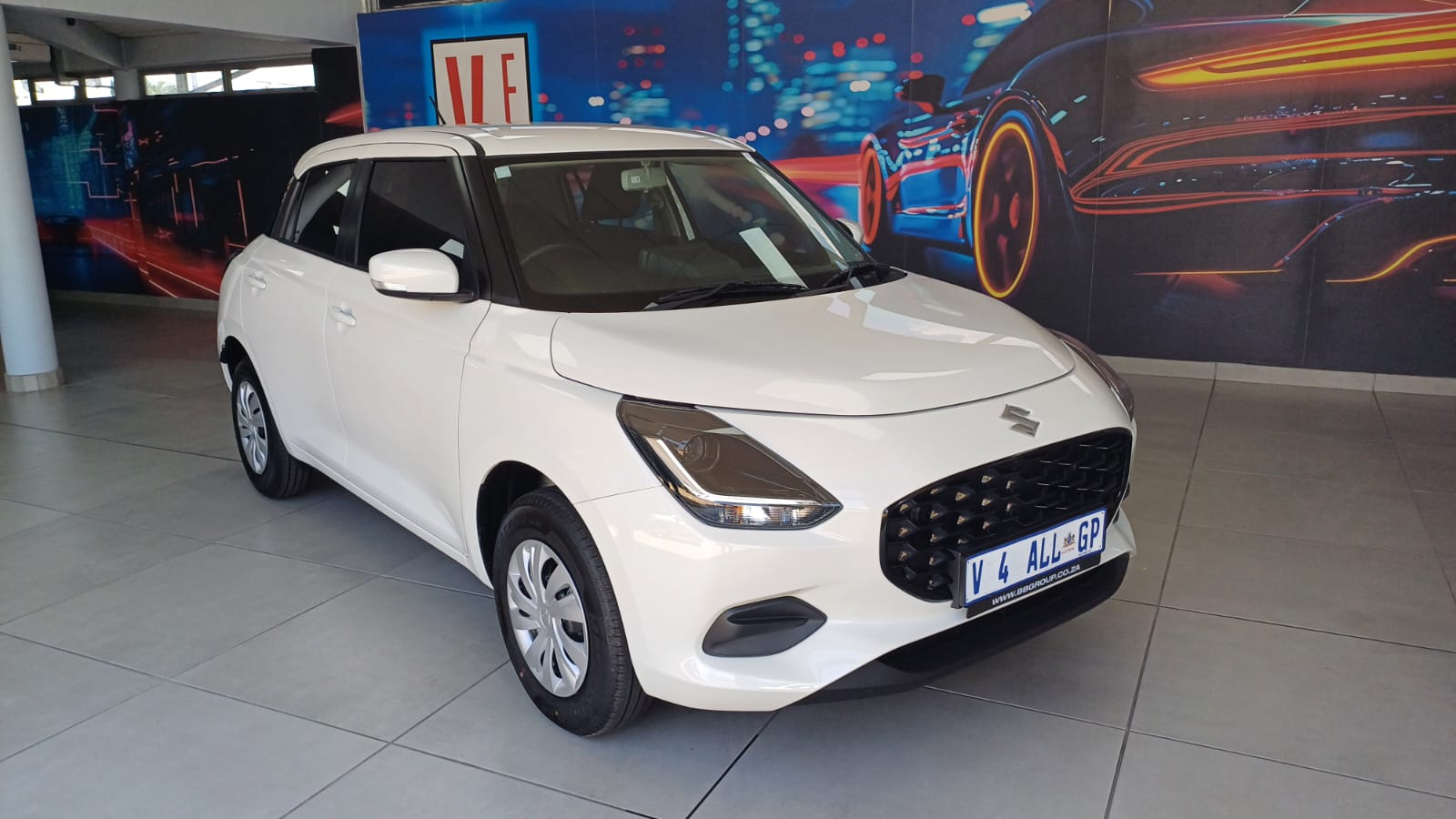 2026 Suzuki Swift 1.2 GL Q2FyTGlzdGluZzo0NTAzNTA R227900 | Avo Auto