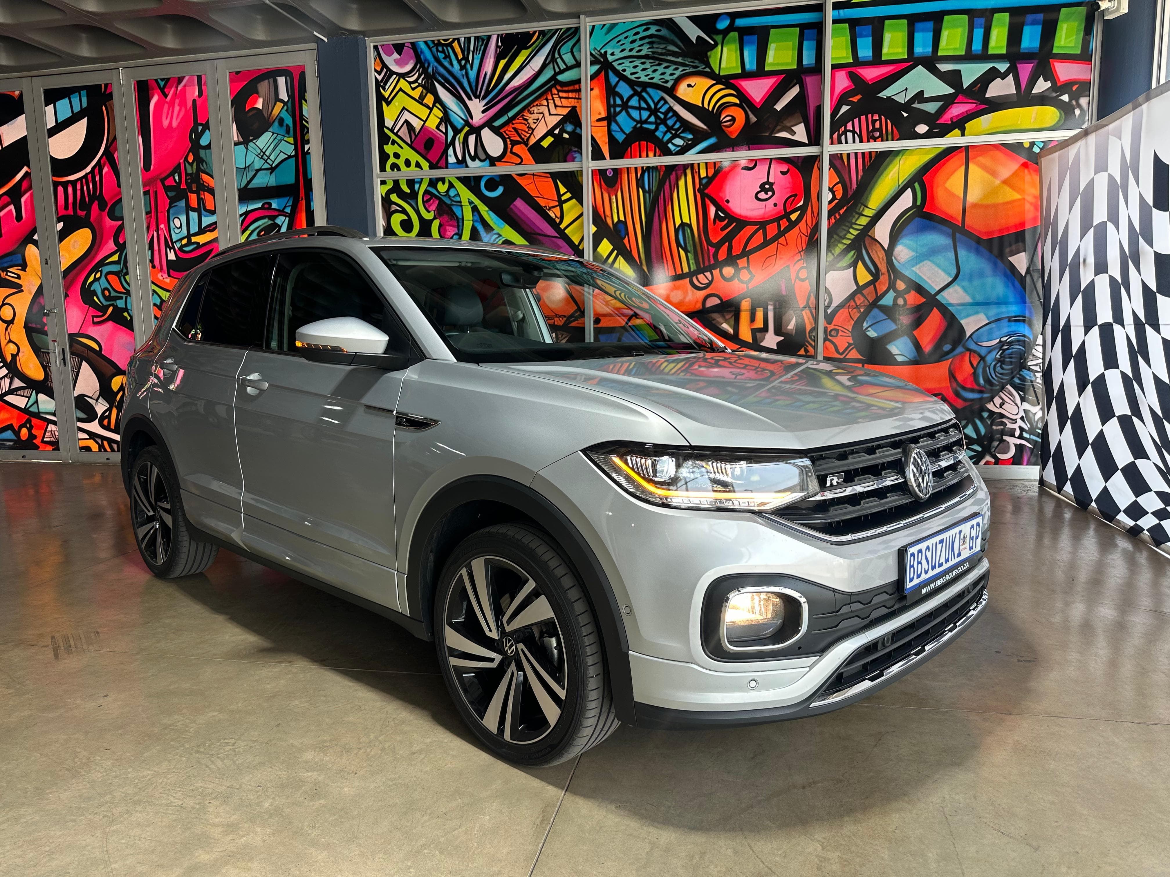 2022 Volkswagen VW T-Cross 1.5 TSI R-LIne DSG Q2FyTGlzdGluZzo1Mjc1MDI ...
